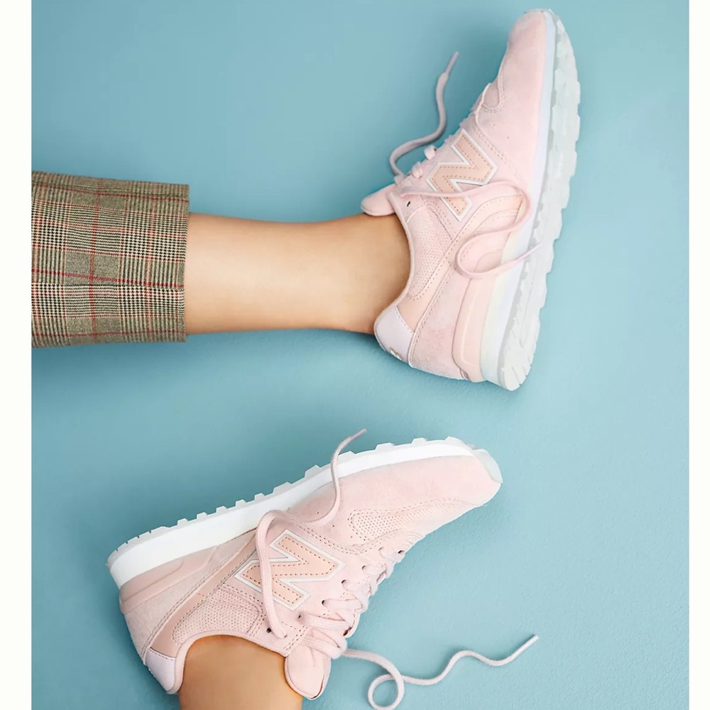 NWOB New Balance for Anthropologie Anthro Pink Suede 696 Trainers Sneakers